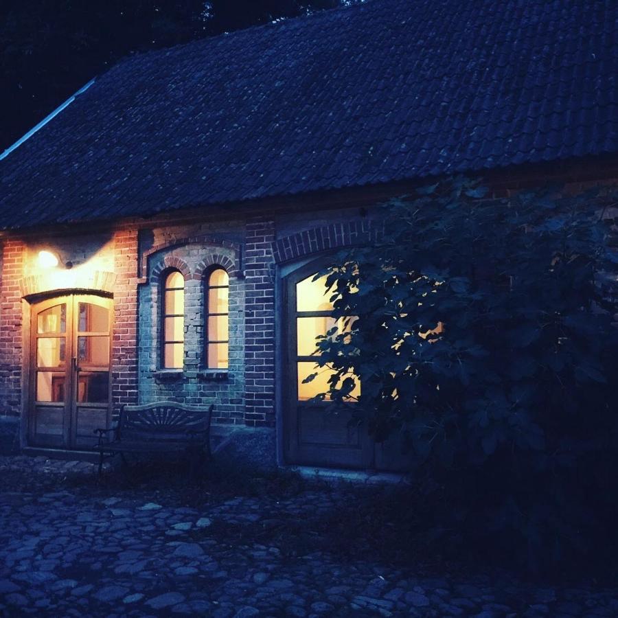 Gladeholm - Kivik - Artist Studio Luaran gambar