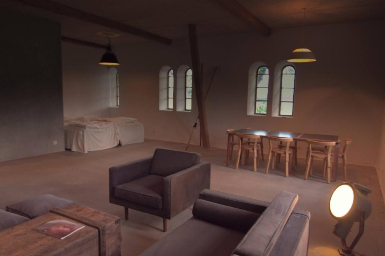 Gladeholm - Kivik - Artist Studio Luaran gambar
